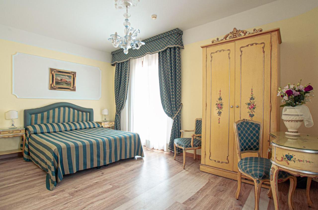 Hotel Villa Edera Lido di Venezia Bilik gambar