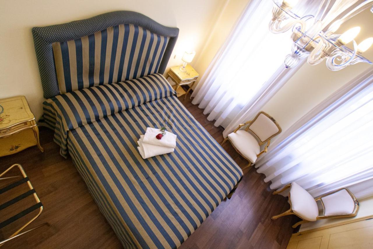 Hotel Villa Edera Lido di Venezia Bilik gambar