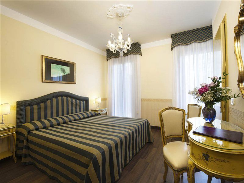 Hotel Villa Edera Lido di Venezia Luaran gambar